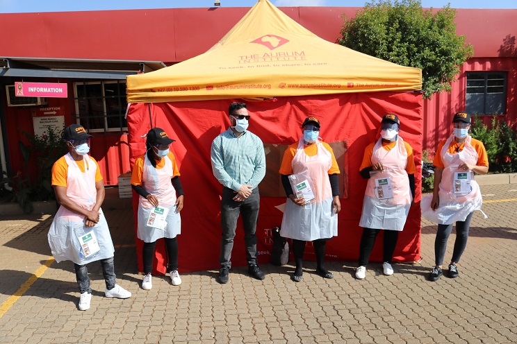 Aurum receives PPE donation from MANCOSA